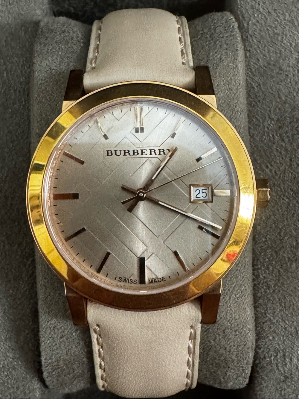 Burberry RoseGold-Tone Case Blush Pink Leather Strap Women's Watch - Picture 3 of 7